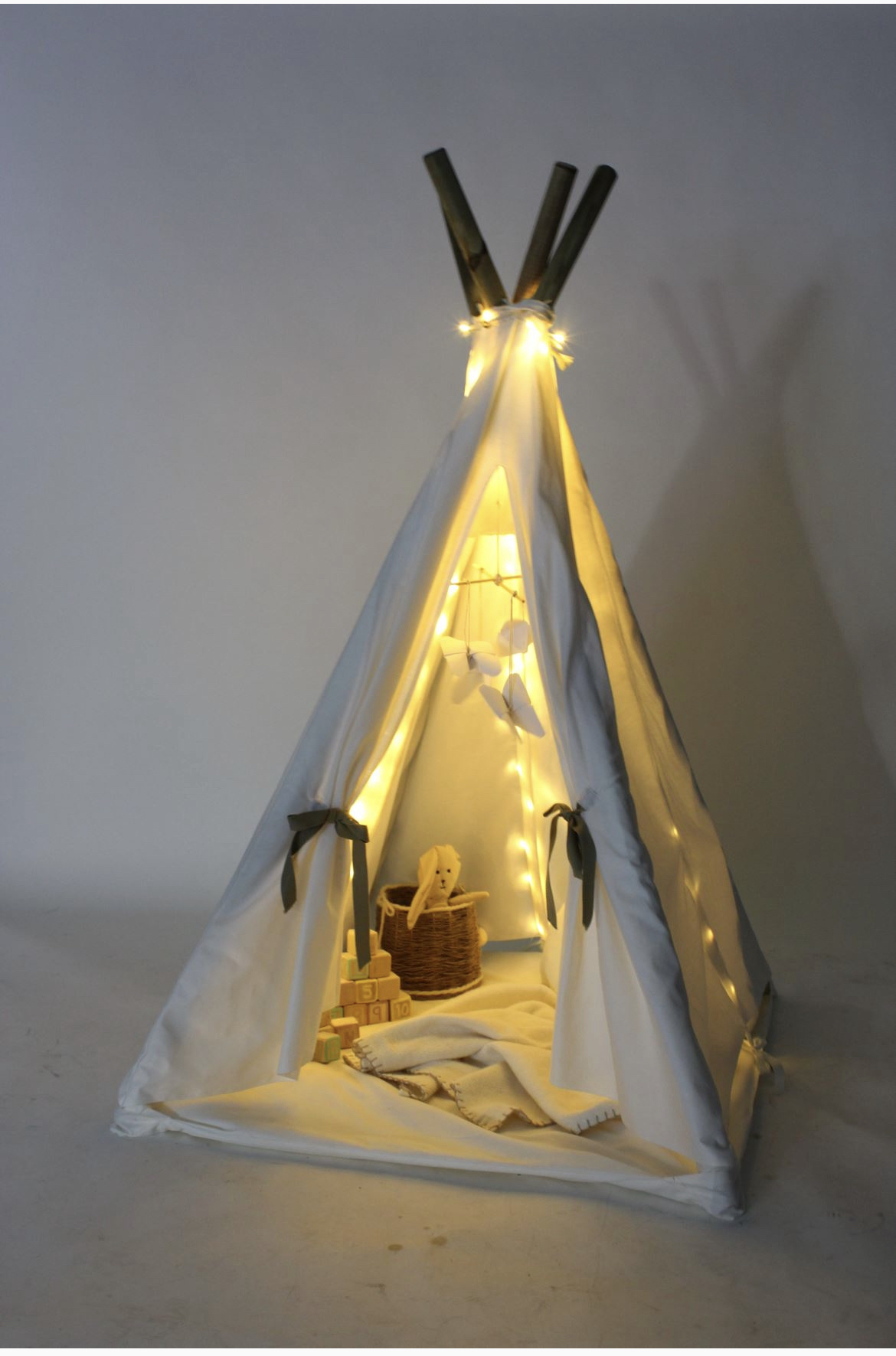 Rebecca Ames | Pre-degree & Foundation Studies 6