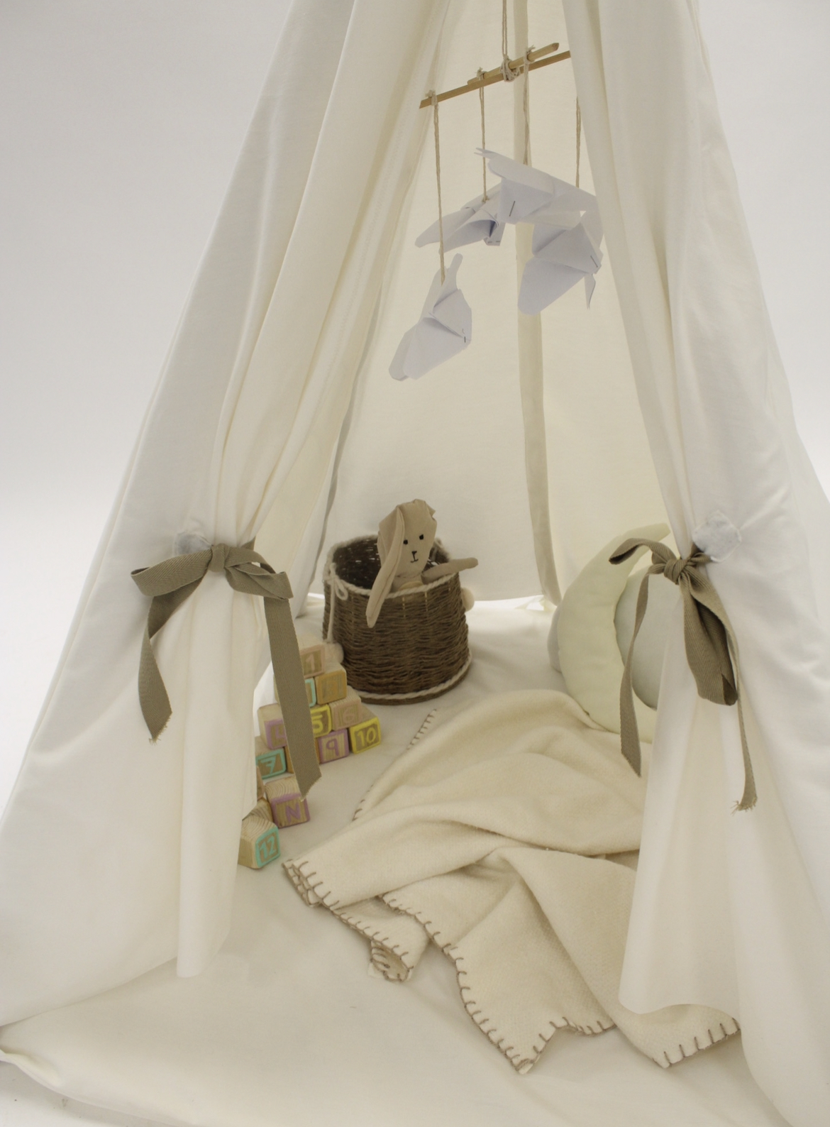 Rebecca Ames | Pre-degree & Foundation Studies 3