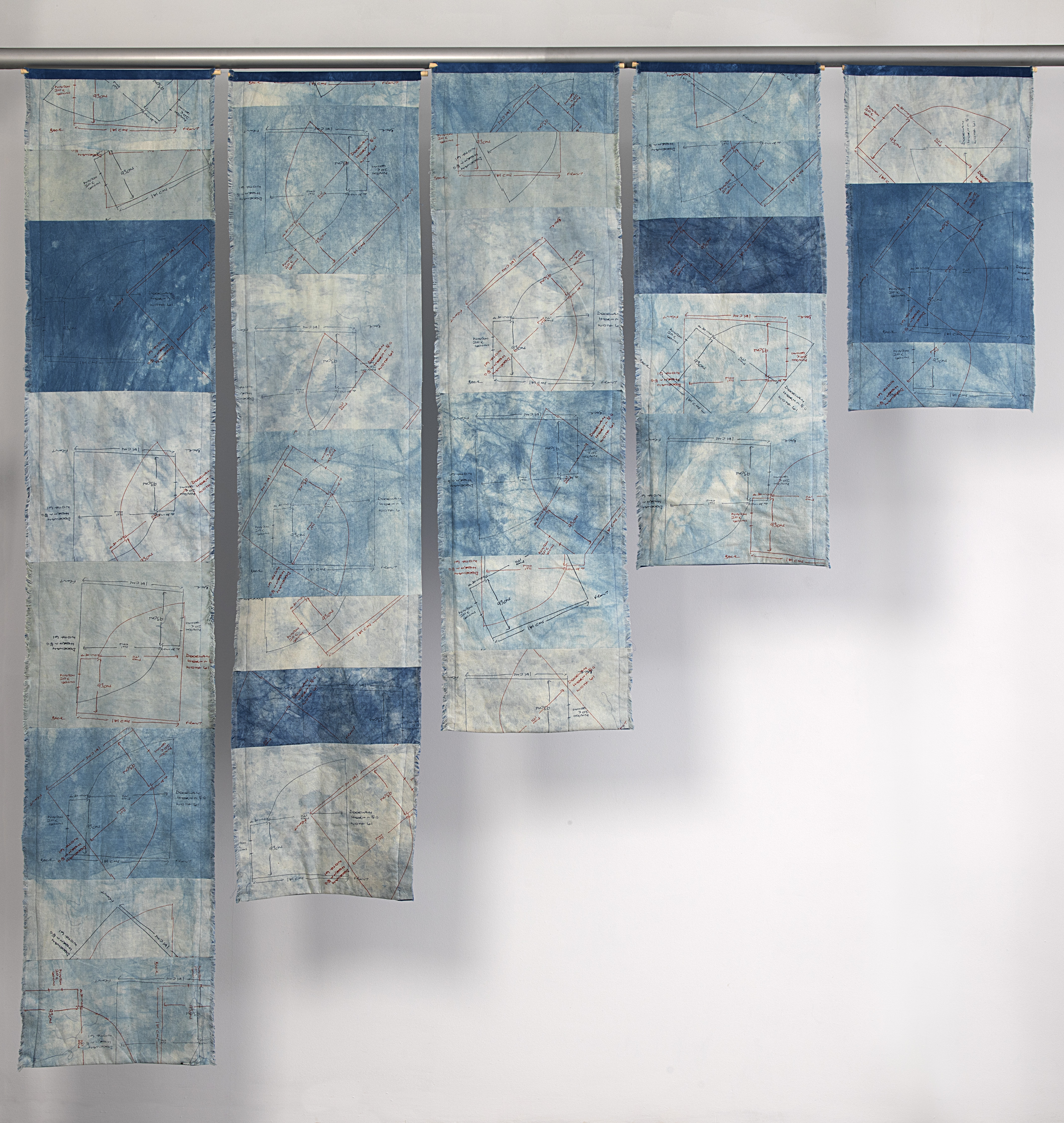 Lillian Heyworth-Dunn | Fashion & Textiles